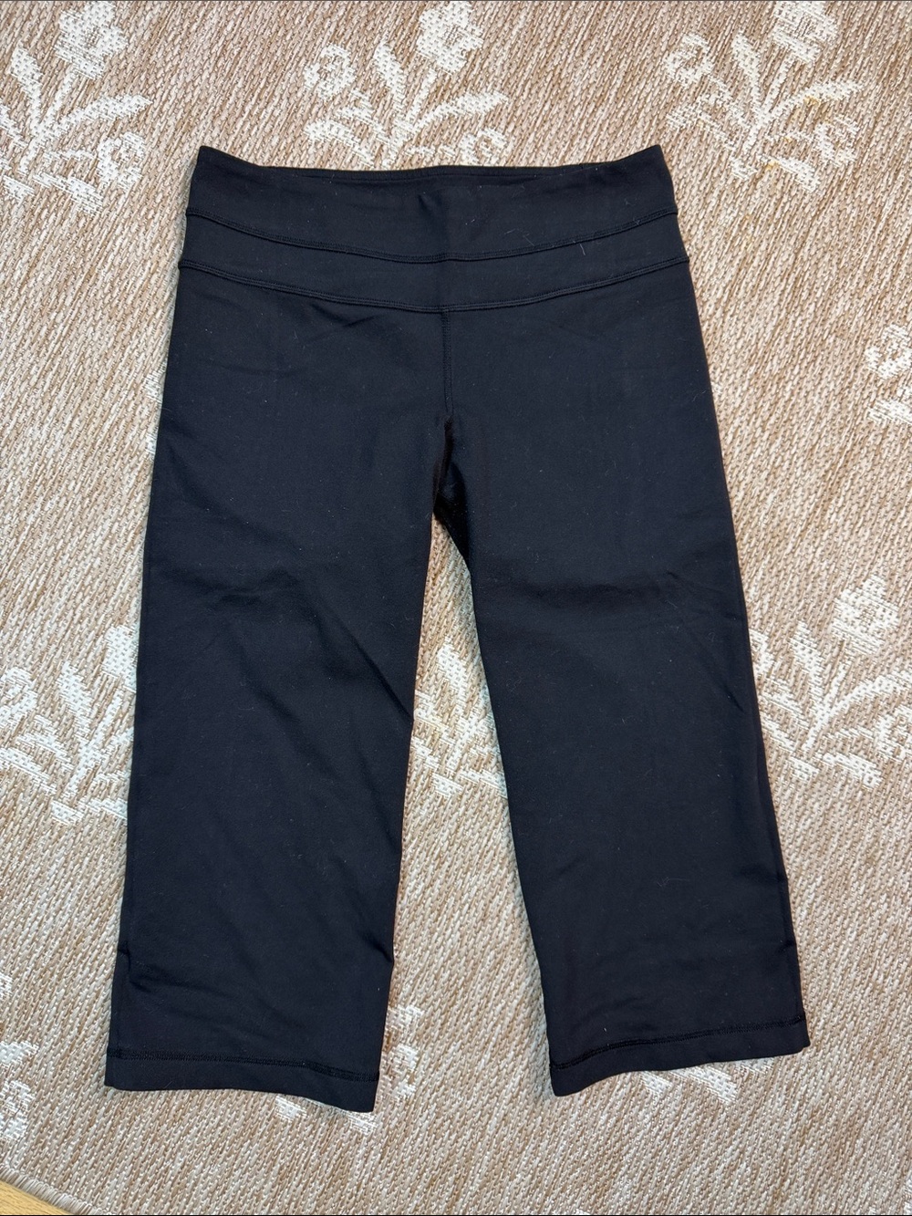 Lululemon Black Stretch Capri Leggings